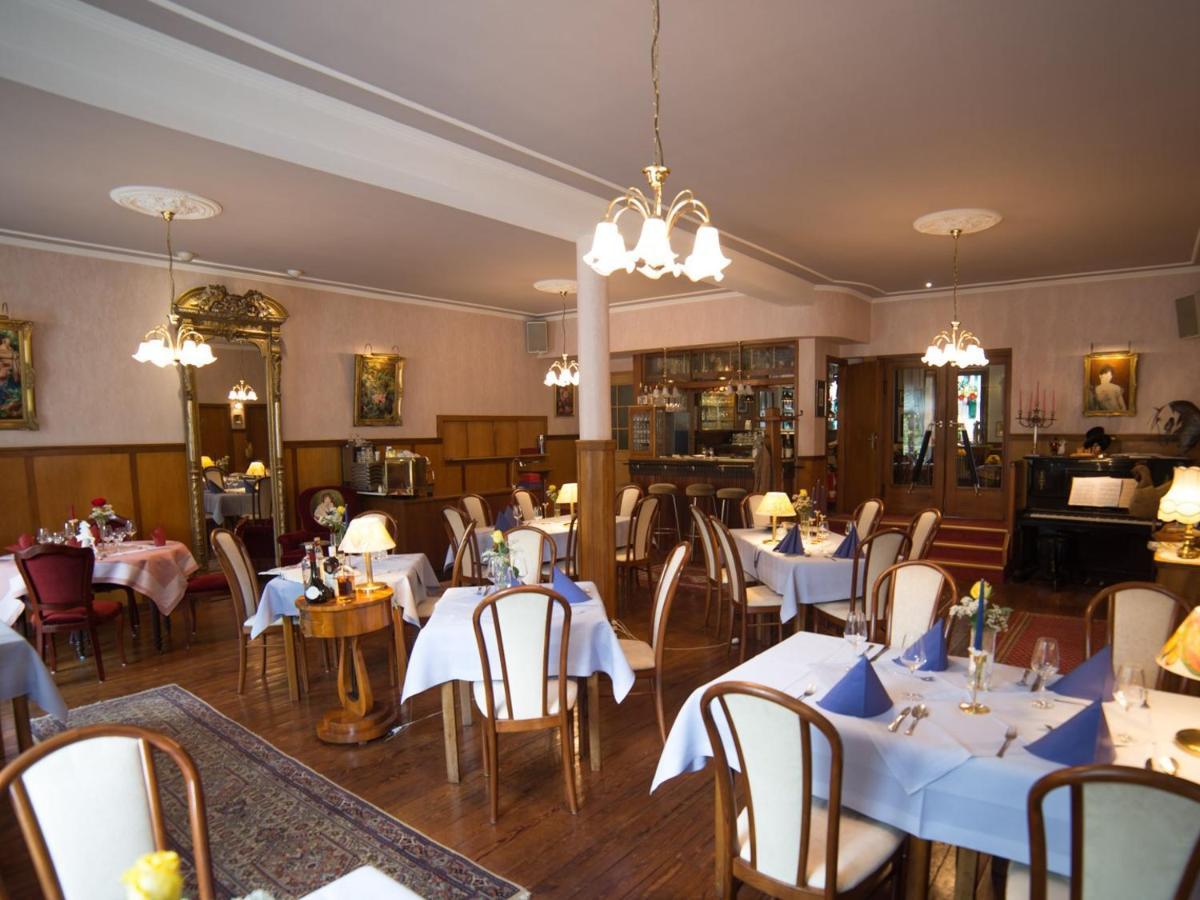 Hotel Zur Post - Burg An Der Mosel Dış mekan fotoğraf